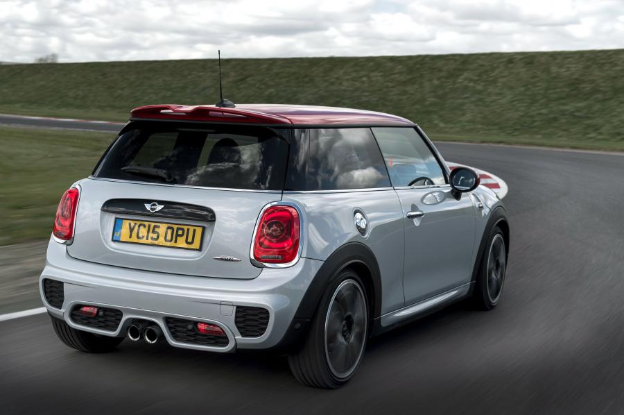  Mini Cooper S JCW 2015 года  (UK) (фото 4 из 10)